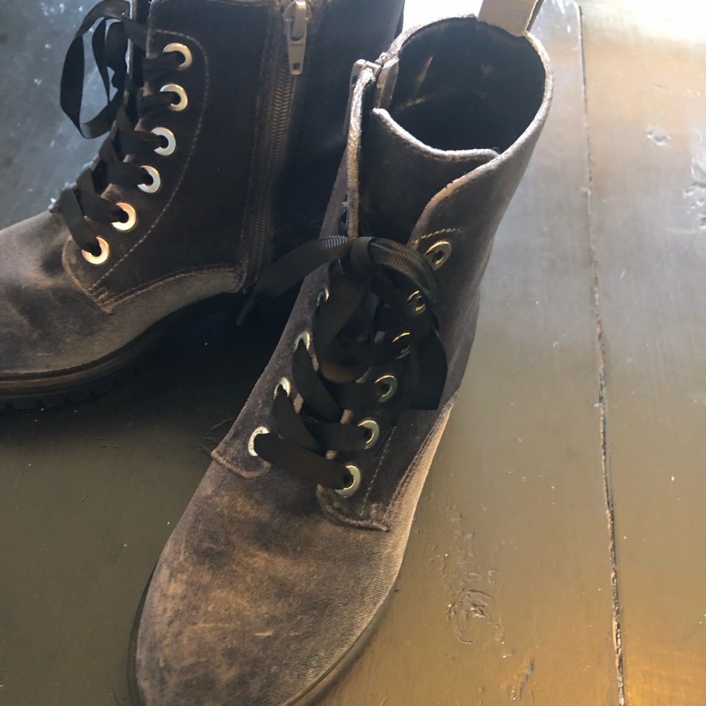 Mossimo Velvet Black/Gray Zip Side-Lace Up Combat Boot. SZ 6.5 - Picture 4 of 15